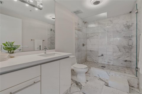 Copropriété à vendre à Miami, Floride: 2 chambres, 143.07 m2 № 1994521 - photo 18