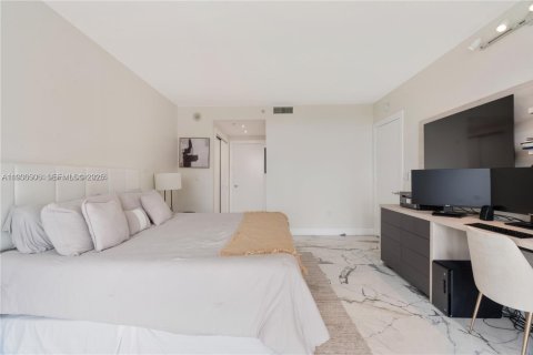 Copropriété à vendre à Miami, Floride: 2 chambres, 143.07 m2 № 1994521 - photo 17