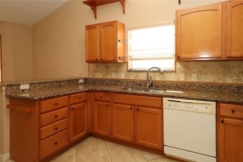 House in The Villages, Florida 2 bedrooms, 140.84 sq.m. № 1898644 - photo 10