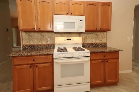 House in The Villages, Florida 2 bedrooms, 140.84 sq.m. № 1898644 - photo 9