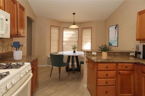 House in The Villages, Florida 2 bedrooms, 140.84 sq.m. № 1898644 - photo 13