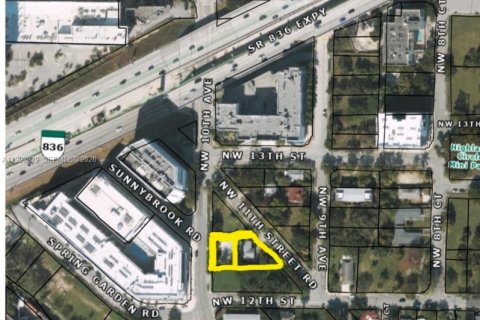 Immobilier commercial à vendre à Miami, Floride № 2085550 - photo 2