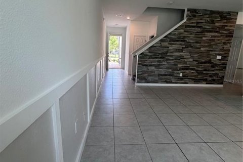 Townhouse in Orlando, Florida 3 bedrooms, 167.5 sq.m. № 2216053 - photo 9