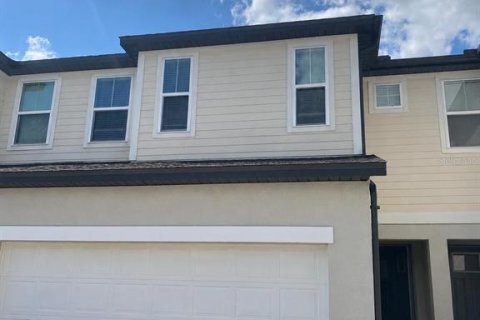 Townhouse in Orlando, Florida 3 bedrooms, 167.5 sq.m. № 2216053 - photo 2