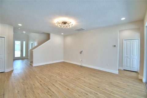 House in Kissimmee, Florida 5 bedrooms, 284.93 sq.m. № 1791247 - photo 22
