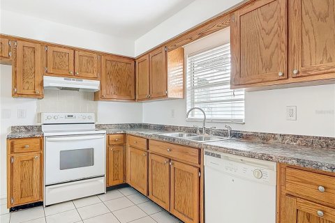 Купить виллу или дом в Порт-Оранж, Флорида 7 комнат, 125.88м2, № 1910594 - фото 21
