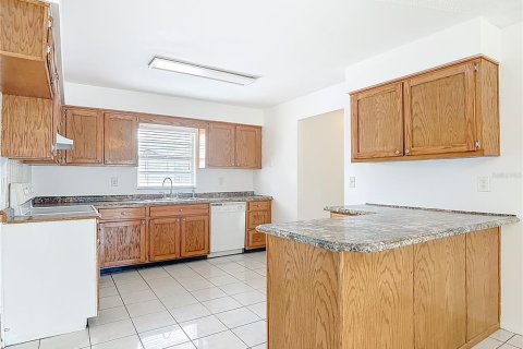 Купить виллу или дом в Порт-Оранж, Флорида 7 комнат, 125.88м2, № 1910594 - фото 16
