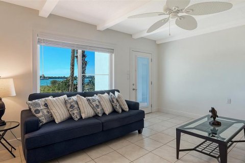 Condominio en venta en Sarasota, Florida, 2 dormitorios, 75.81 m2 № 2142335 - foto 6