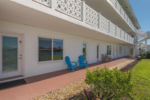 Condominio en venta en Sarasota, Florida, 2 dormitorios, 75.81 m2 № 2142335 - foto 27