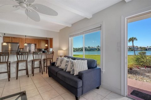 Condominio en venta en Sarasota, Florida, 2 dormitorios, 75.81 m2 № 2142335 - foto 5