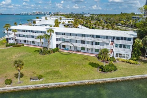 Condominio en venta en Sarasota, Florida, 2 dormitorios, 75.81 m2 № 2142335 - foto 23