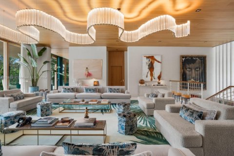 House in Miami Beach, Florida 6 bedrooms, 1001.21 sq.m. № 2013321 - photo 7