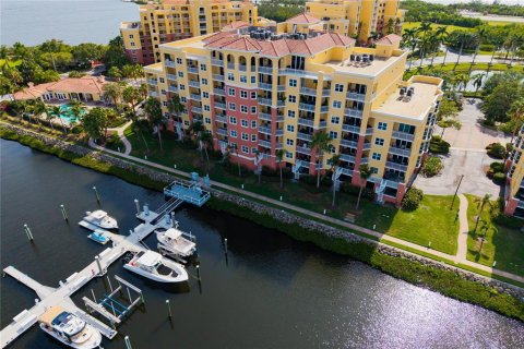 Copropriété à vendre à Palmetto, Floride: 2 chambres, 158.03 m2 № 2408682 - photo 5