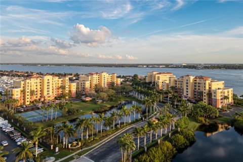 Copropriété à vendre à Palmetto, Floride: 2 chambres, 158.03 m2 № 2408682 - photo 3