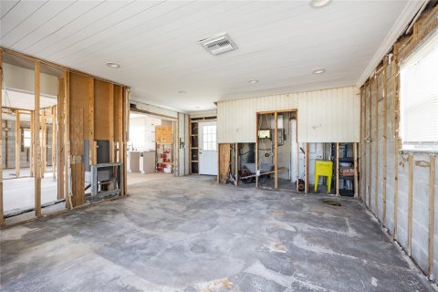 House in Saint Petersburg, Florida 3 bedrooms, 102.56 sq.m. № 1841950 - photo 6