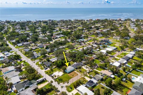House in Saint Petersburg, Florida 3 bedrooms, 102.56 sq.m. № 1841950 - photo 16