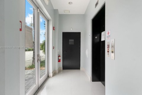 Immobilier commercial à vendre à Wilton Manors, Floride № 2057362 - photo 7