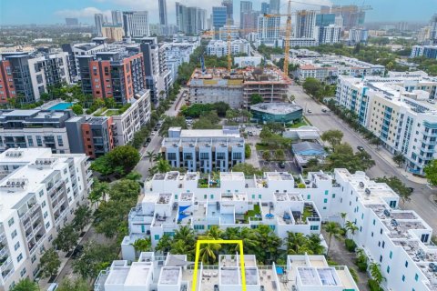 Townhouse in Fort Lauderdale, Florida 3 bedrooms, 168.99 sq.m. № 2243248 - photo 30