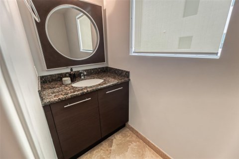 Townhouse in Fort Lauderdale, Florida 3 bedrooms, 168.99 sq.m. № 2243248 - photo 14