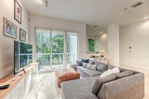Townhouse in Fort Lauderdale, Florida 3 bedrooms, 168.99 sq.m. № 2243248 - photo 4