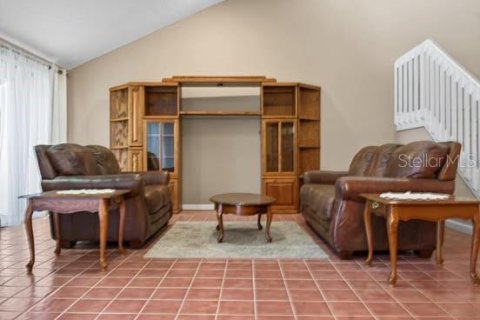 Touwnhouse à vendre à Yalaha, Floride: 3 chambres, 173.91 m2 № 2148762 - photo 10