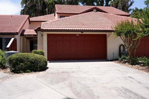 Touwnhouse à Yalaha, Floride 3 chambres, 173.91 m2 № 2148762
