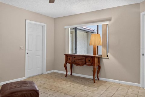 Touwnhouse à vendre à Yalaha, Floride: 3 chambres, 173.91 m2 № 2148762 - photo 14