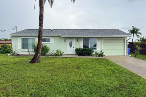 Casa en Port Charlotte, Florida 2 dormitorios, 84.73 m2 № 2296301