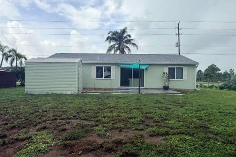 Villa ou maison à louer à Port Charlotte, Floride: 2 chambres, 84.73 m2 № 2296301 - photo 15