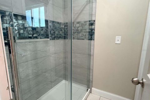 Villa ou maison à louer à Port Charlotte, Floride: 2 chambres, 84.73 m2 № 2296301 - photo 10