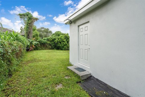 Villa ou maison à vendre à Cutler Bay, Floride: 2 chambres, 116.96 m2 № 1926961 - photo 19