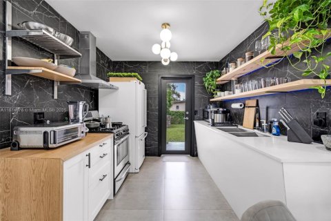 Villa ou maison à vendre à Cutler Bay, Floride: 2 chambres, 116.96 m2 № 1926961 - photo 9