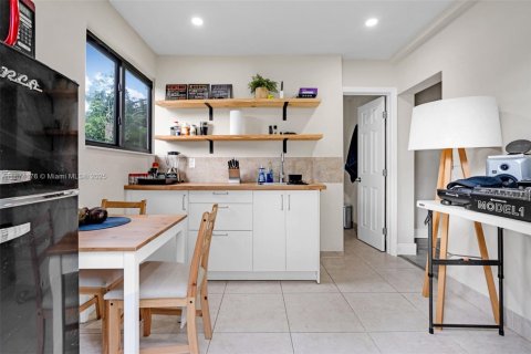 Villa ou maison à vendre à Cutler Bay, Floride: 2 chambres, 116.96 m2 № 1926961 - photo 17