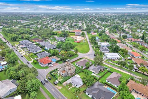 Villa ou maison à vendre à Cutler Bay, Floride: 2 chambres, 116.96 m2 № 1926961 - photo 23