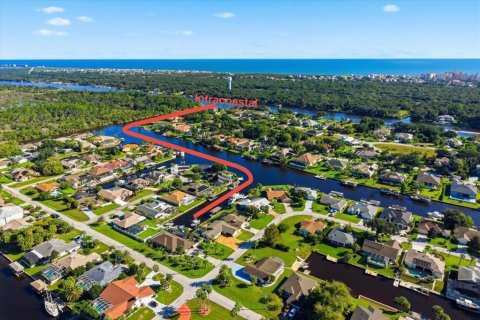 House in Palm Coast, Florida 3 bedrooms, 198.25 sq.m. № 2419229
