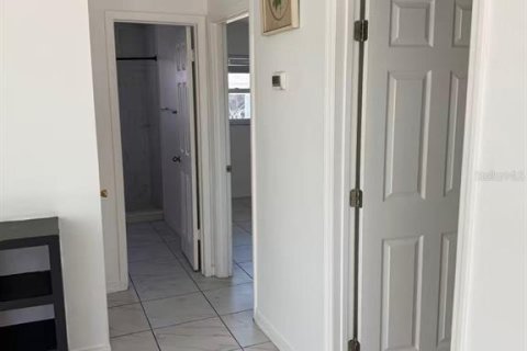 Apartment in Bradenton, Florida 2 bedrooms, 145.3 sq.m. № 2218367 - photo 4