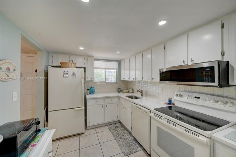 Condominio en venta en Lake Worth, Florida, 2 dormitorios, 101.45 m2 № 1979059 - foto 4