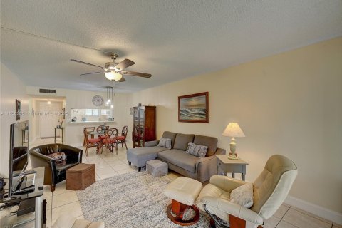 Condominio en venta en Lake Worth, Florida, 2 dormitorios, 101.45 m2 № 1979059 - foto 11