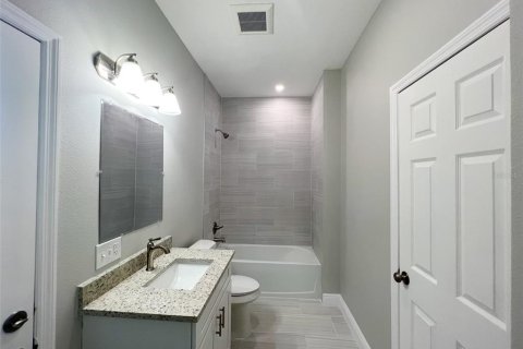 Villa ou maison à vendre à Plant City, Floride: 4 chambres, 185.8 m2 № 1063011 - photo 13