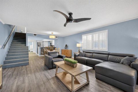Adosado en venta en Seminole, Florida, 3 dormitorios, 162.49 m2 № 2092072 - foto 5