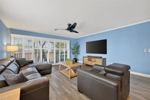 Adosado en venta en Seminole, Florida, 3 dormitorios, 162.49 m2 № 2092072 - foto 7