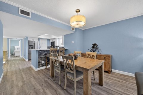 Adosado en venta en Seminole, Florida, 3 dormitorios, 162.49 m2 № 2092072 - foto 9