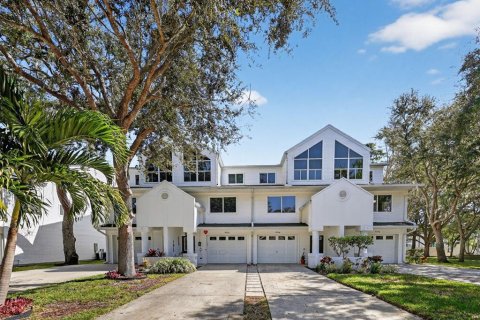 Adosado en venta en Seminole, Florida, 3 dormitorios, 162.49 m2 № 2092072 - foto 2