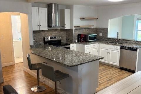 Casa en venta en Saint Petersburg, Florida, 3 dormitorios, 122.82 m2 № 2104318 - foto 3