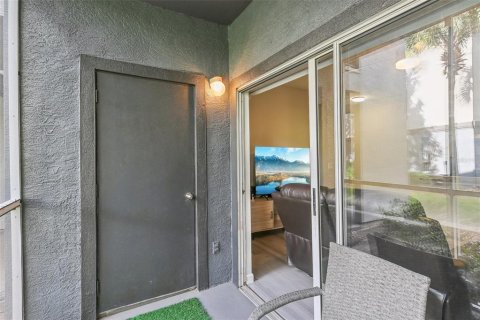 Condo in Temple Terrace, Florida, 1 bedroom  № 1388634 - photo 26