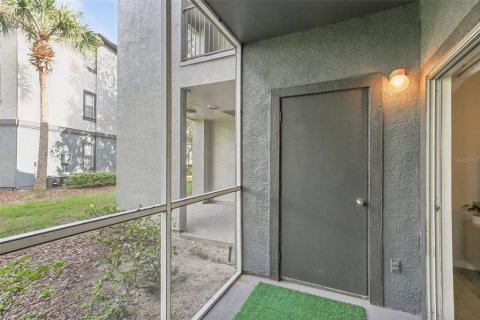 Condo in Temple Terrace, Florida, 1 bedroom  № 1388634 - photo 27