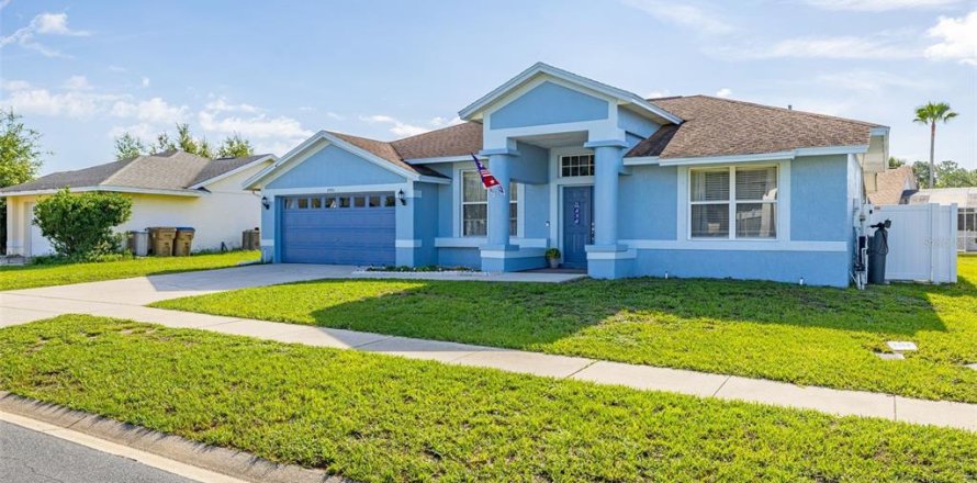 House in Kissimmee, Florida 4 bedrooms, 200.39 sq.m. № 2224488