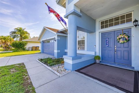 House in Kissimmee, Florida 4 bedrooms, 200.39 sq.m. № 2224488 - photo 4