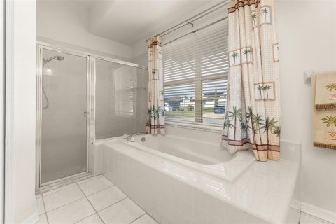 House in Kissimmee, Florida 4 bedrooms, 200.39 sq.m. № 2224488 - photo 26