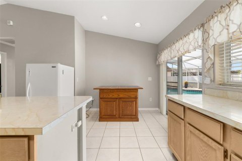 House in Kissimmee, Florida 4 bedrooms, 200.39 sq.m. № 2224488 - photo 19